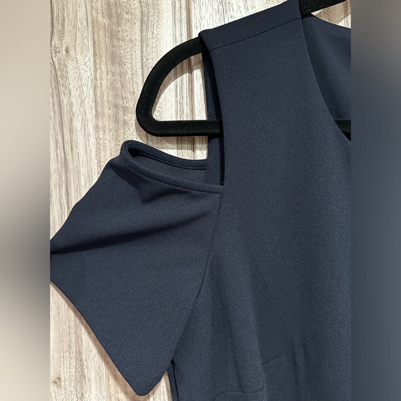 NWT Tommy Hilfiger Cold Shoulder Sheath Dress - Picture 5 of 8